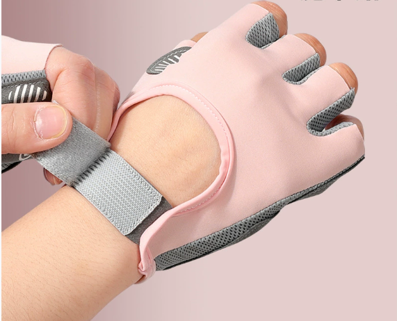 Sports Fitness Non-slip Air Cushion Shock Absorption Half Finger Wear-Resistant Gloves